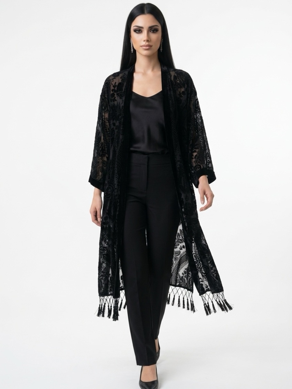 WIDOW | DOLLS KILL Black Lace Velvet Kimono Tassle Fringe Women’s Size Medium
